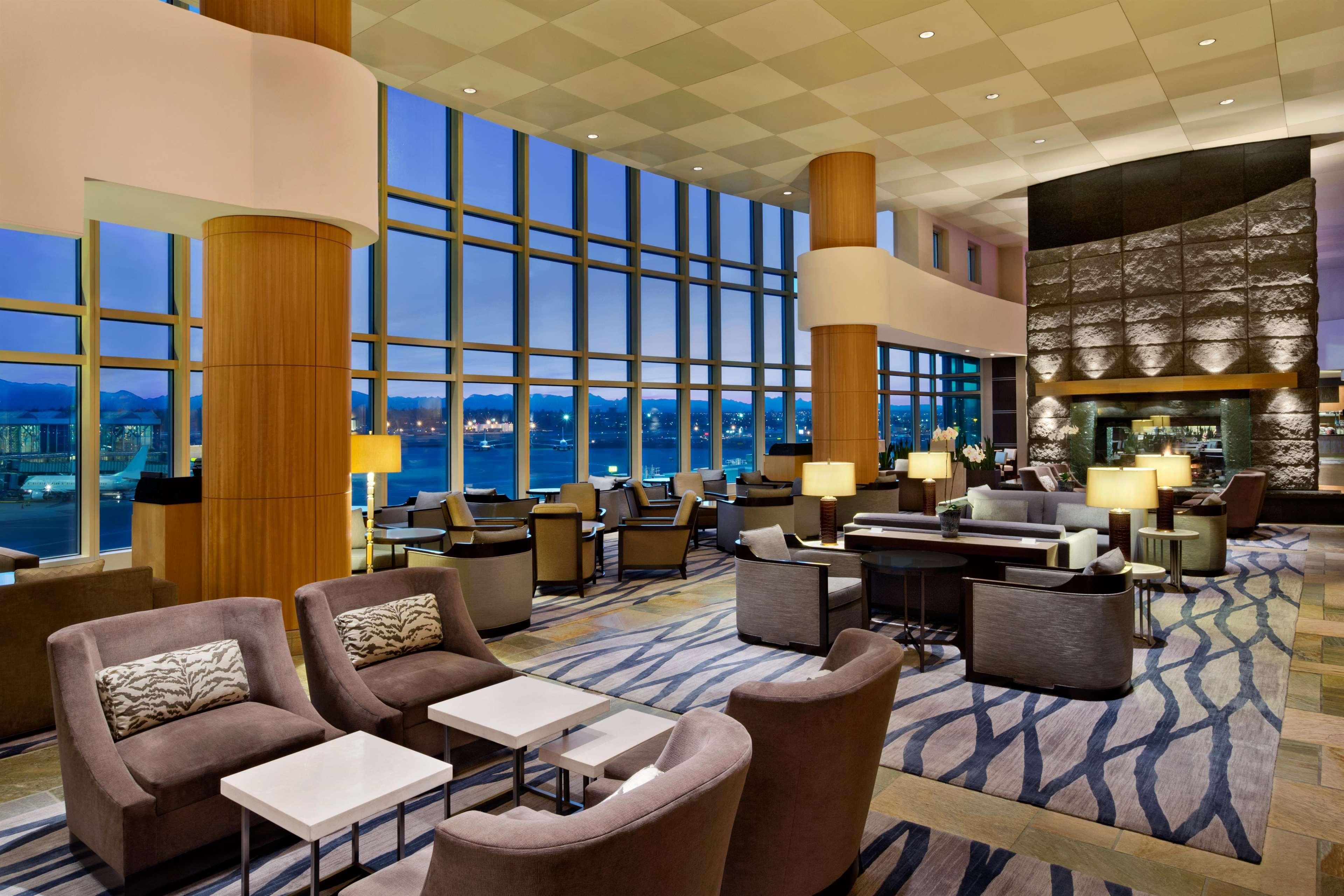 Fairmont Vancouver Airport In-Terminal Hotel Richmond Eksteriør bilde The Westin Nagoya Lakeside